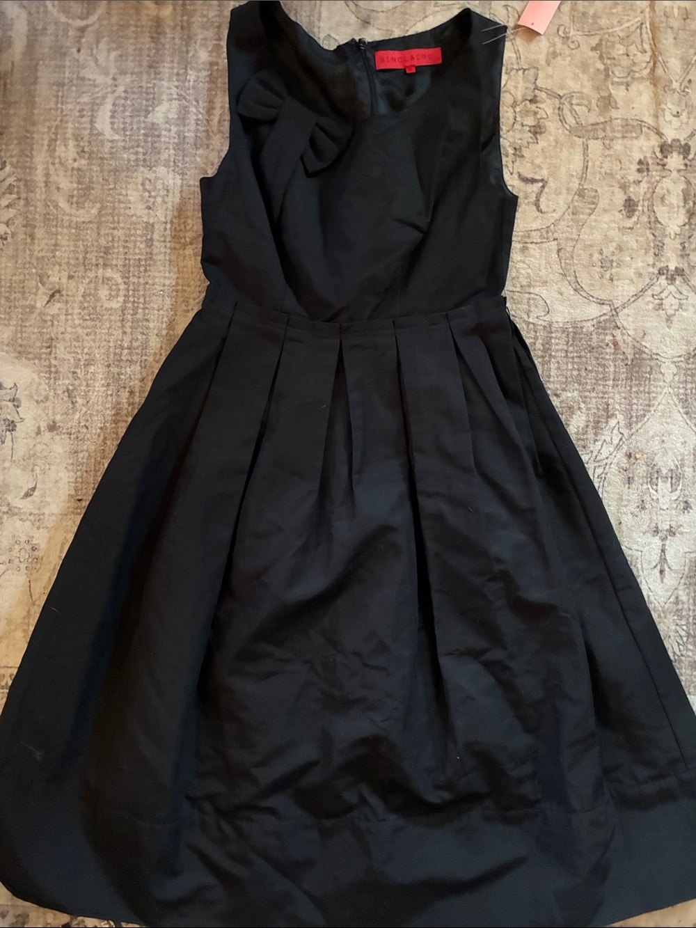 Sinclaire 10 Black Sleeveless Pleated Midi Dress with Bow Detail Size 4